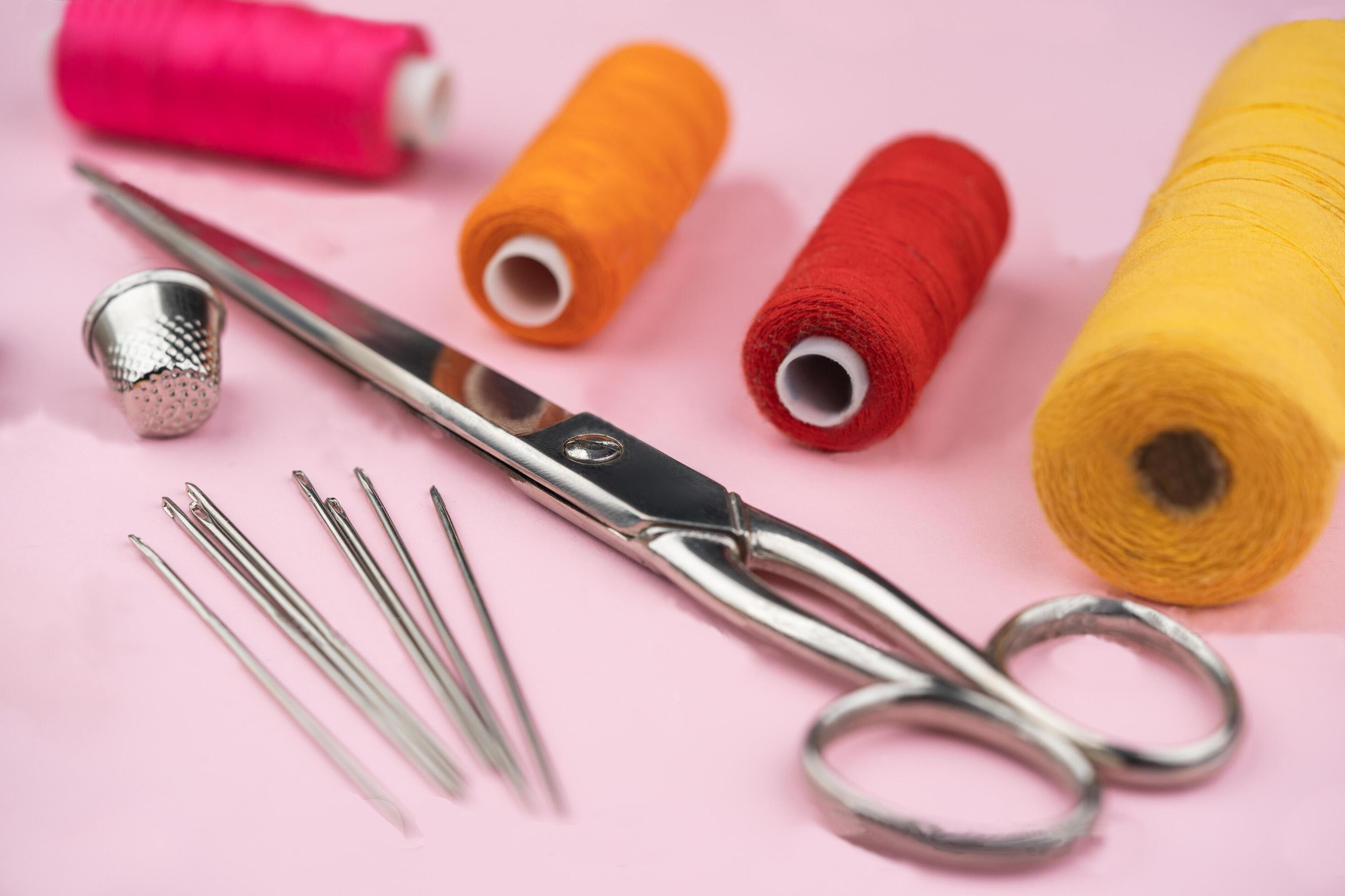 Pro Couture Genève — Retouches, Modifications & Broderie